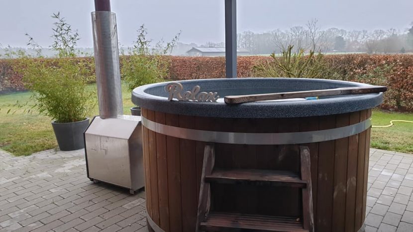 Welltub met externe kachel - Afbeelding 4