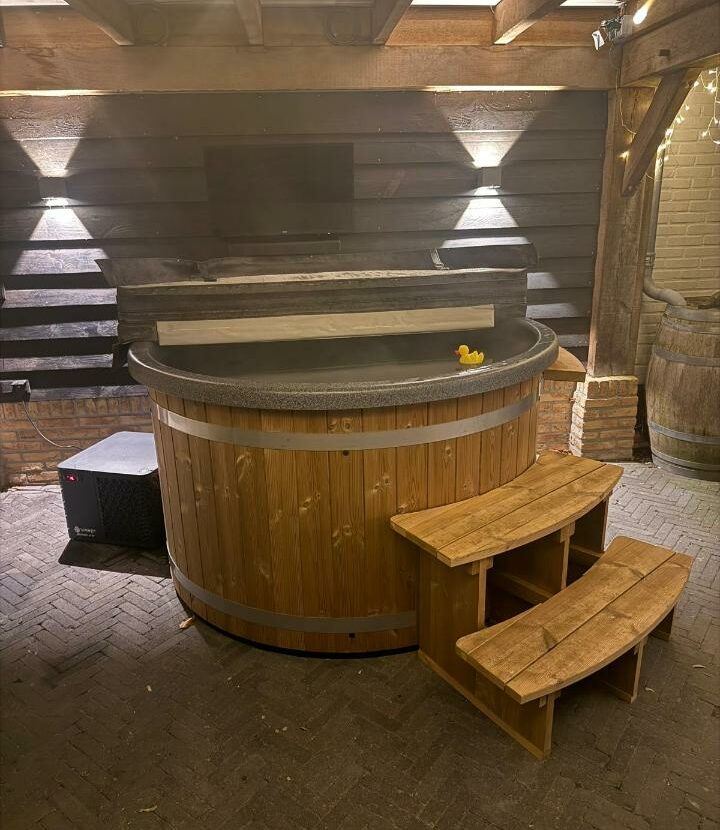 Welltub elektrische hottub