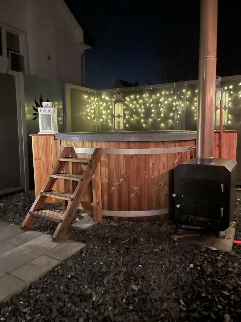 Welltub met externe kachel